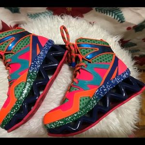 MARC BY: MARC JACOBS